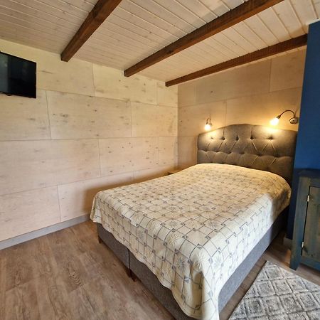 Piibelehe Guest Accommodation Kuressaare Bagian luar foto