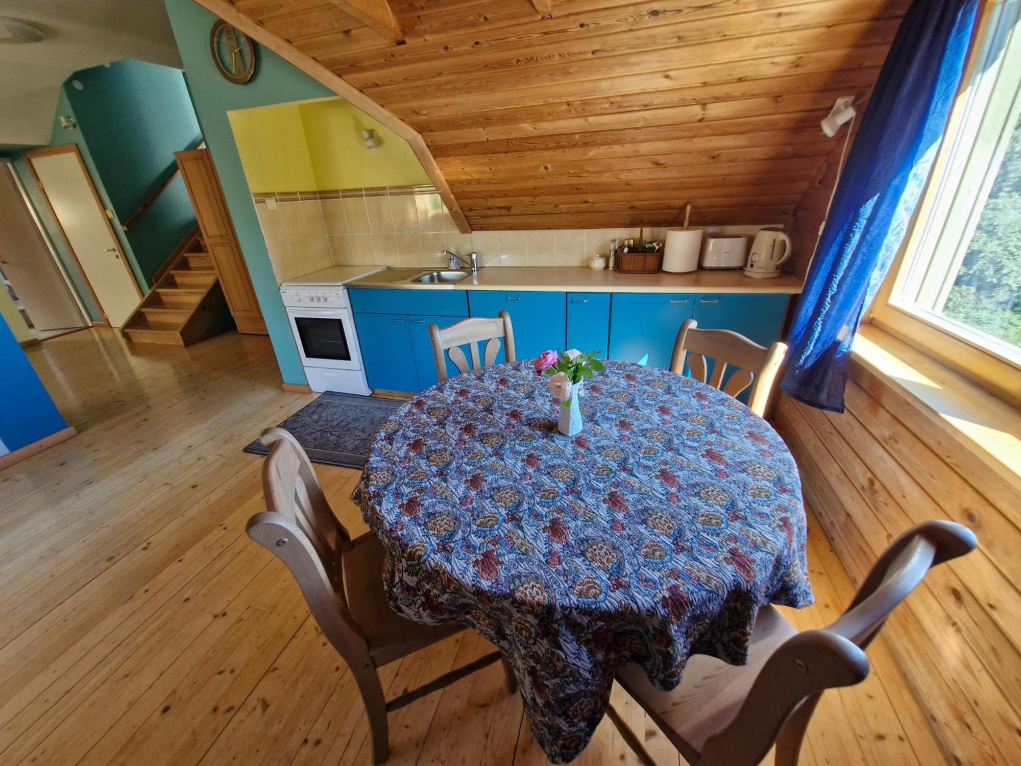 Piibelehe Guest Accommodation Kuressaare Bagian luar foto
