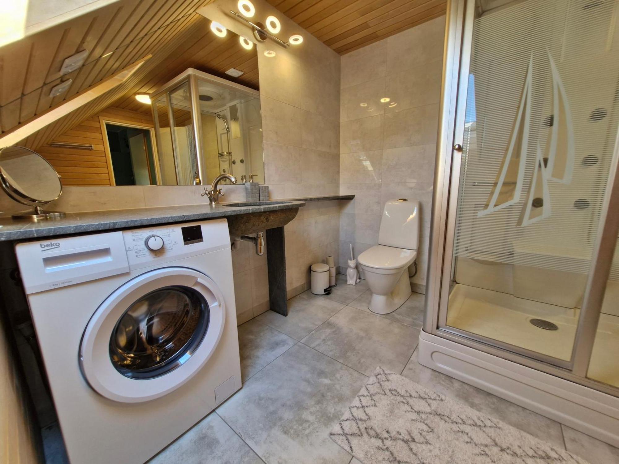 Piibelehe Guest Accommodation Kuressaare Bagian luar foto