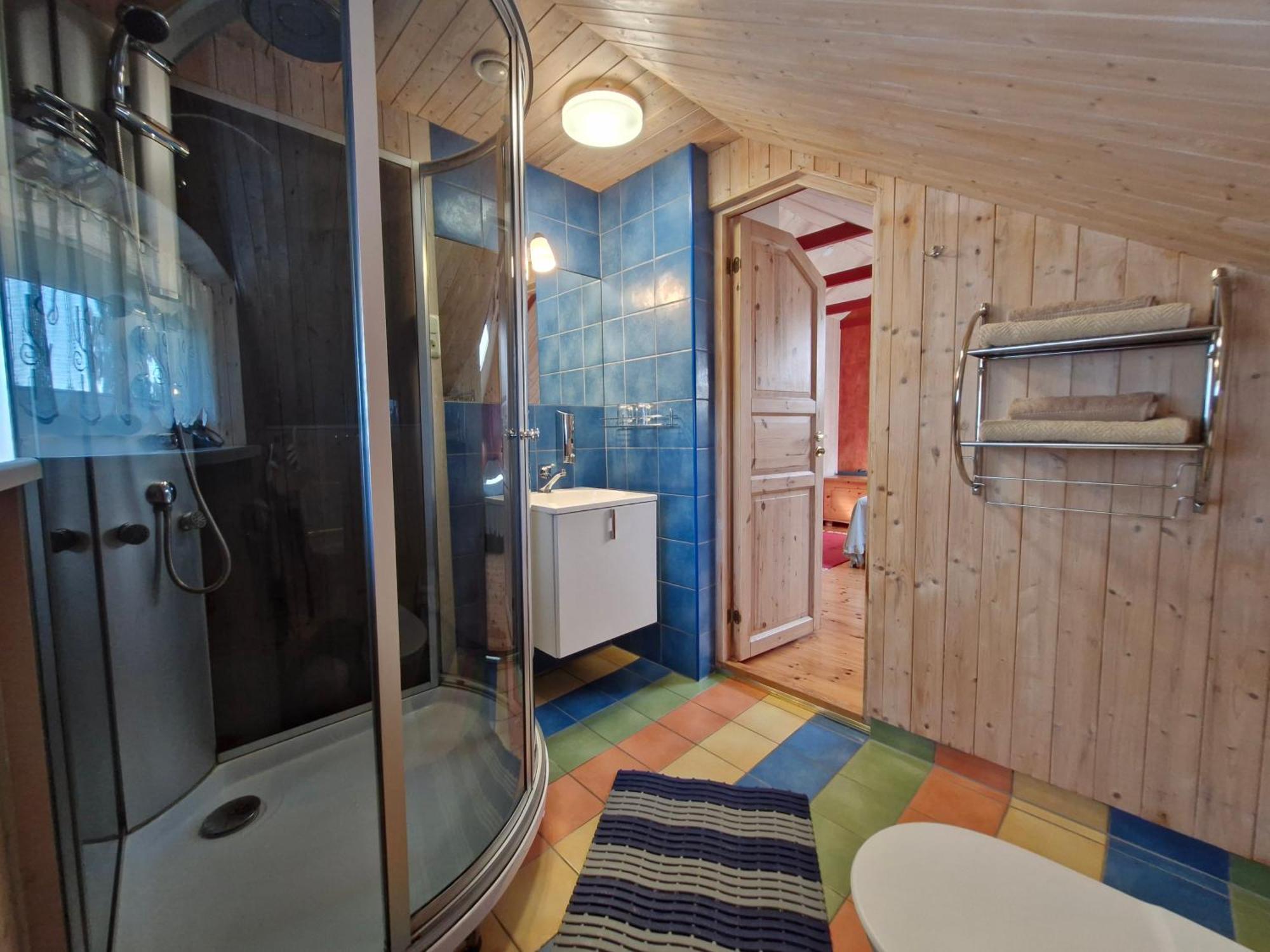 Piibelehe Guest Accommodation Kuressaare Bagian luar foto