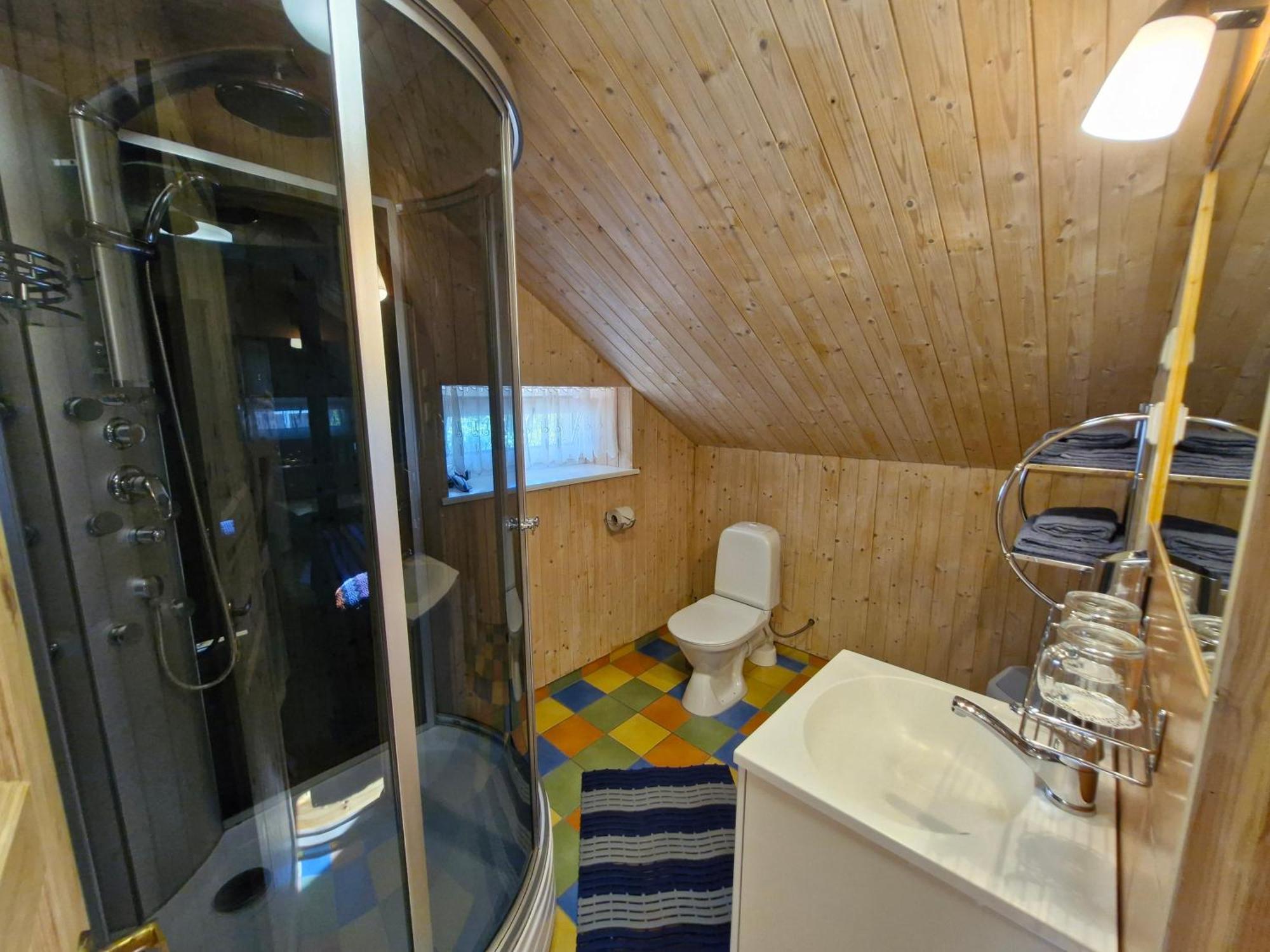 Piibelehe Guest Accommodation Kuressaare Bagian luar foto